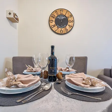 Montis Apartment *